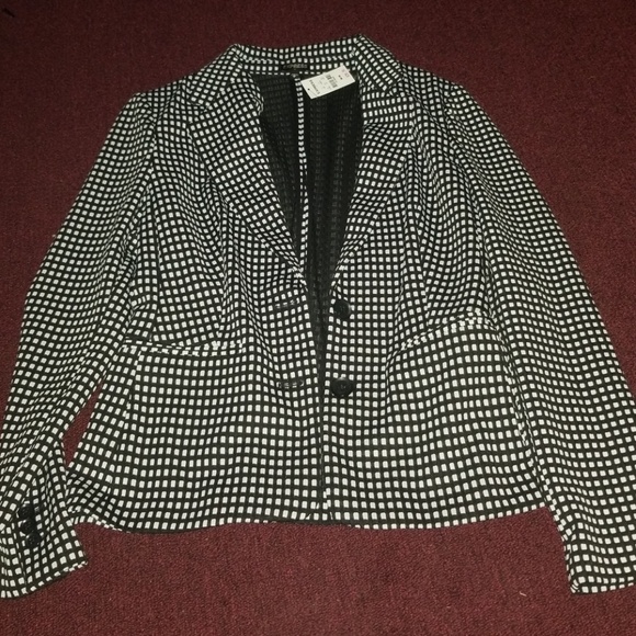 Ladies jacket - Picture 2 of 2